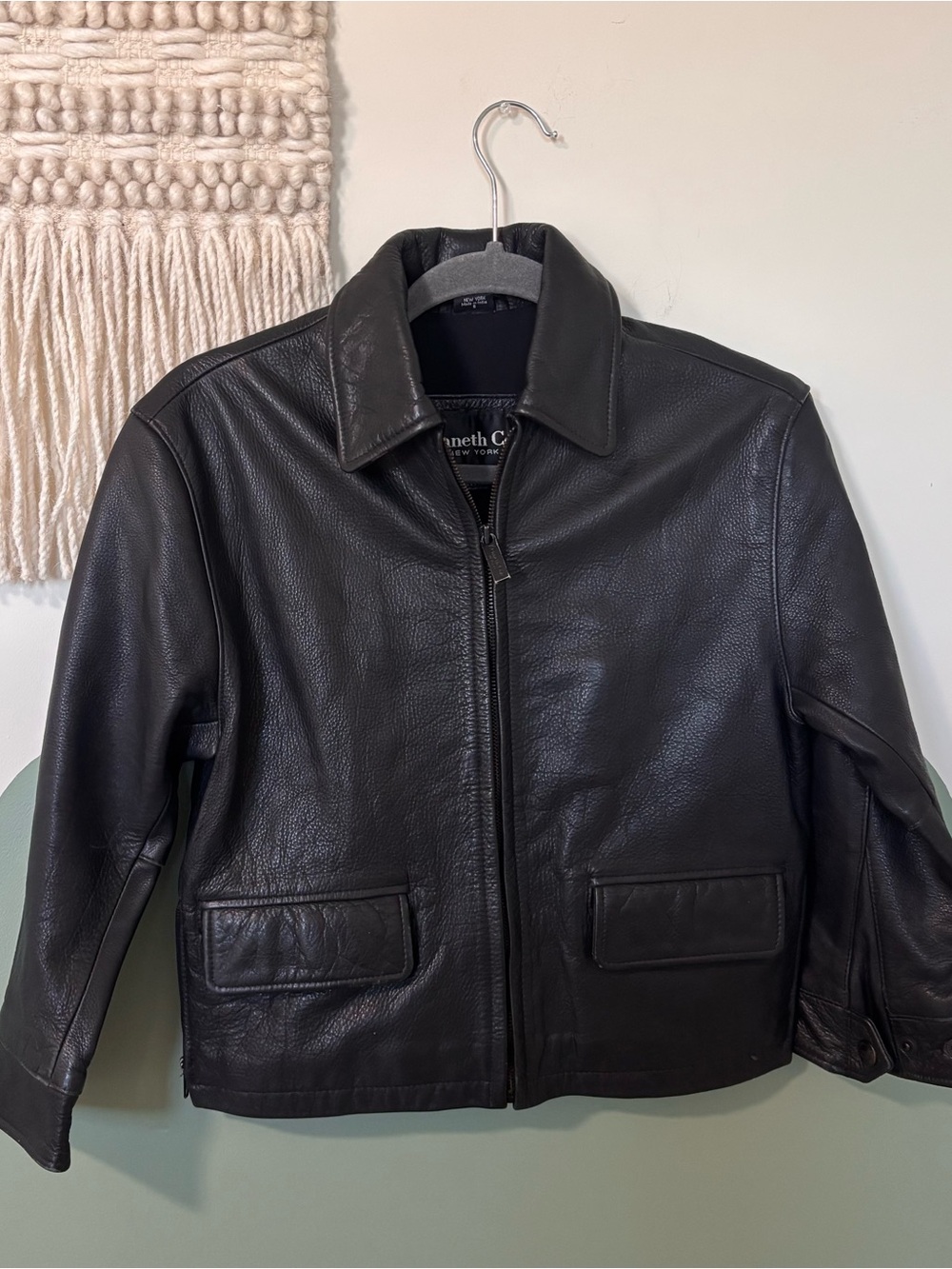 Vintage Women’s Cropped Kenneth Cole Black Leather Zip-Front Jacket